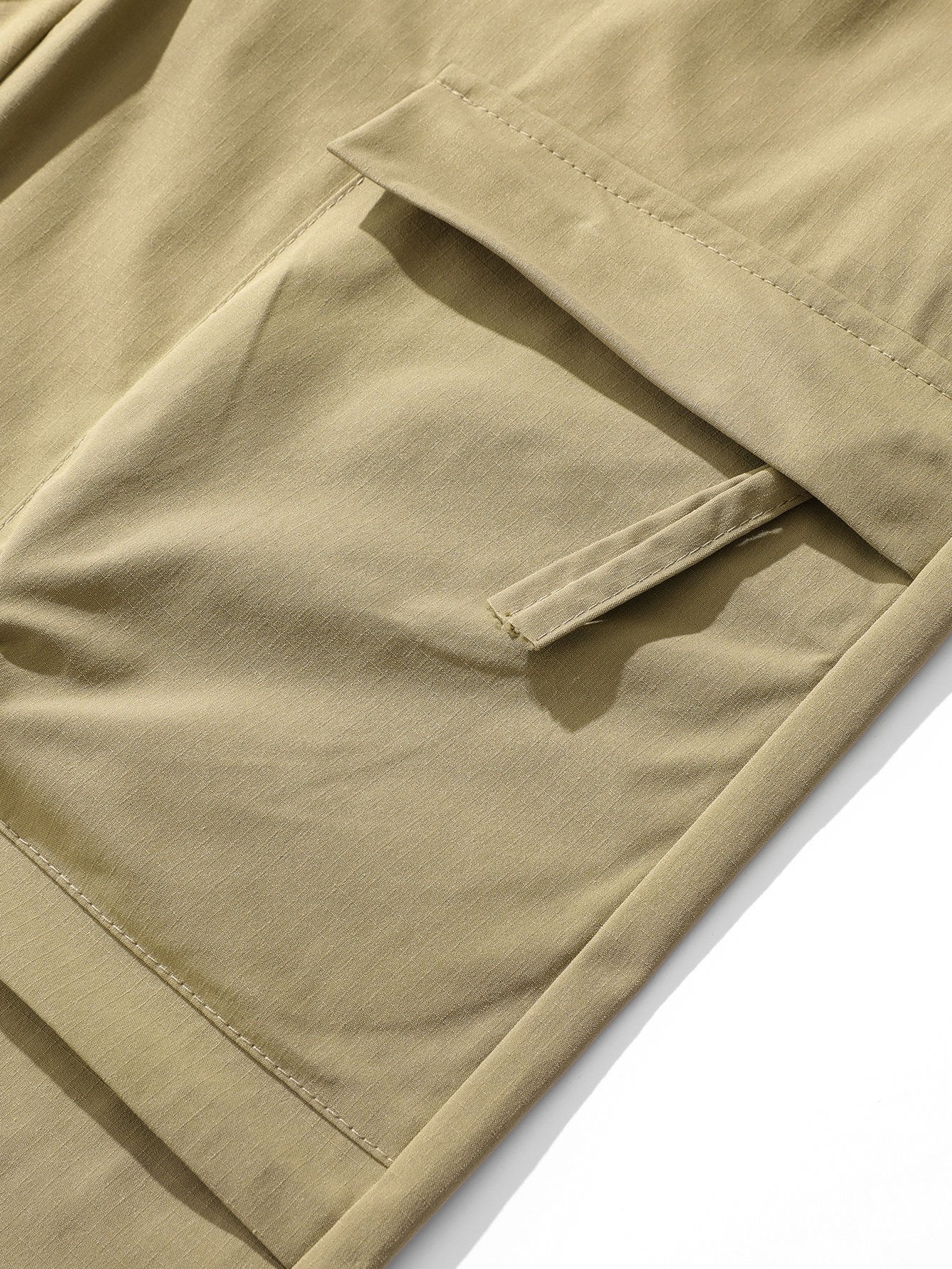 Spodnie z prostymi nogawkami i sznurkiem